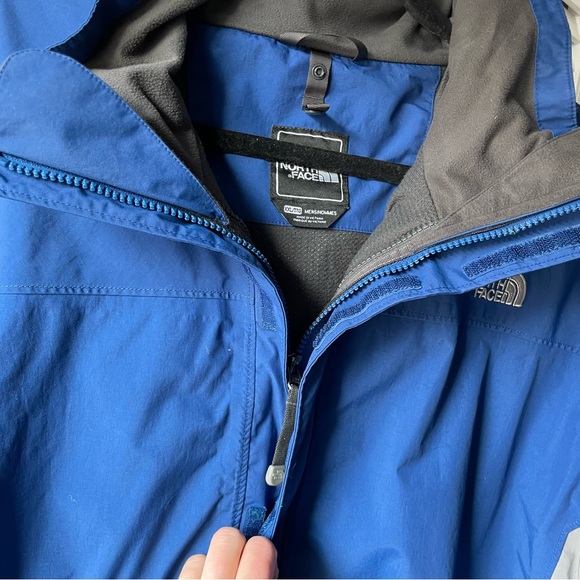 The North Face Mens HYVENT Jacket - Picture 2 of 8